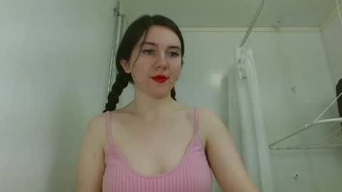 Isabella online show from April 29, 2026, 4:27 am