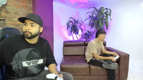 MOD ramon My team is mickey and roman online show from December 18, 2025, 12:55 pm