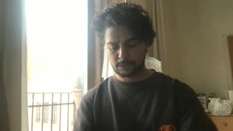 bigbrown_boy online show from May 9, 2026, 12:43 pm
