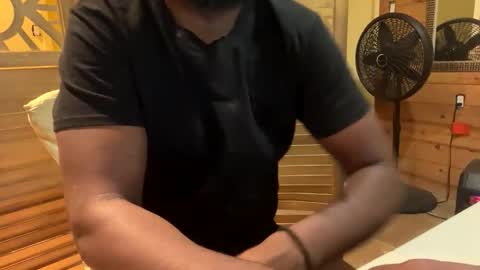 Snapshot of bigbtdny chatting on November 13, 2025, 4:39 pm bigbtdny online show from November 13, 2025, 4:39 pm