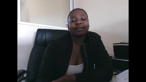 bigbumboobs98 online show from September 24, 2025, 10:18 am