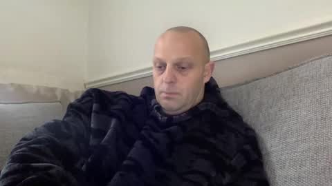 Snapshot of bigbumlover2377 chatting on February 19, 2025, 10:01 am bigbumlover2377 online show from February 19, 2025, 10:01 am