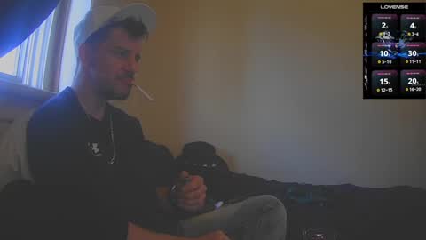 Jon - Im Straight online show from November 11, 2025, 8:31 pm