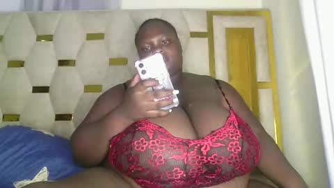 Snapshot of bigchocotities chatting on November 1, 2025, 6:32 pm bigchocotities online show from November 1, 2025, 6:32 pm