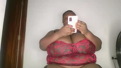 Snapshot of bigchocotities chatting on February 1, 2026, 12:53 am bigchocotities online show from February 1, 2026, 12:53 am