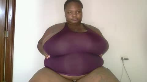 Snapshot of bigchocotities chatting on February 2, 2026, 8:24 am bigchocotities online show from February 2, 2026, 8:24 am