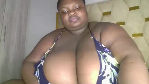 Snapshot of bigchocotities chatting on February 3, 2026, 1:38 pm bigchocotities online show from February 3, 2026, 1:38 pm