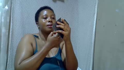 Snapshot of bigclit_wethairypus chatting on July 20, 2026, 6:38 am bigclit_wethairypus online show from July 20, 2026, 6:38 am