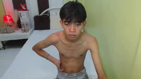 Snapshot of bigcock_kerbzz chatting on November 12, 2025, 1:00 pm bigcock_kerbzz online show from November 12, 2025, 1:00 pm