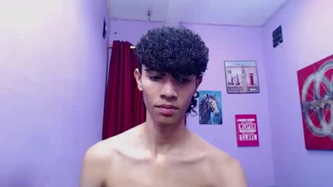 Snapshot of bigcock_sexys chatting on March 27, 2026, 11:37 pm bigcock_sexys online show from March 27, 2026, 11:37 pm