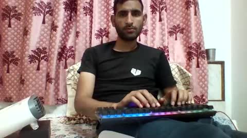 akash online show from December 6, 2024, 11:44 am