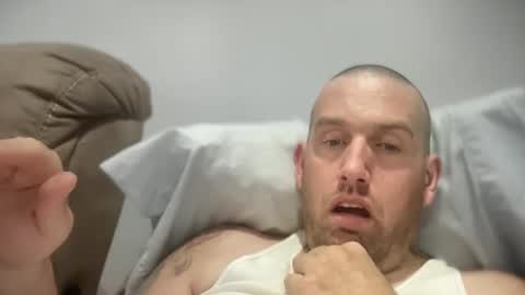bigcocksuckingslut online show from December 3, 2024, 7:11 pm