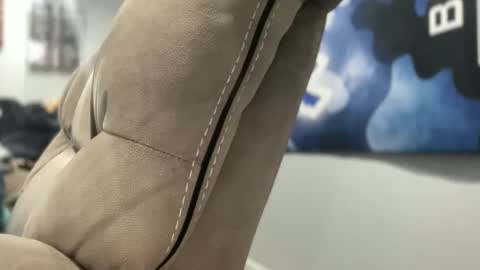 bigcocksuckingslut online show from November 13, 2025, 1:48 am