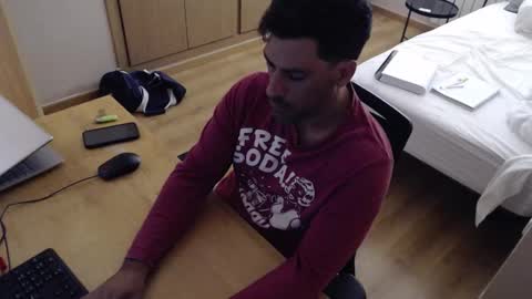 bigcok35spain online show from September 22, 2025, 7:21 am