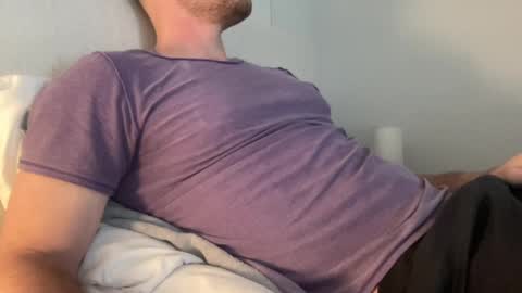 bigcollegecock69690 online show from December 18, 2024, 5:21 pm
