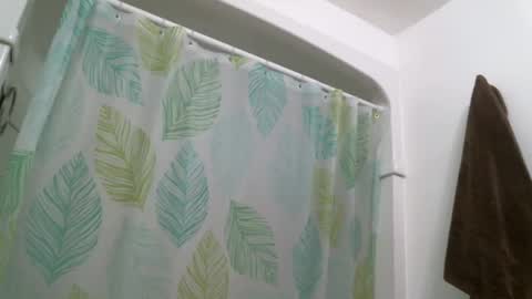 bg online show from November 23, 2025, 7:46 pm