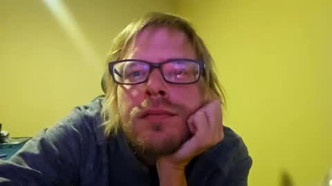 Snapshot of bigdickd991 chatting on December 4, 2025, 6:12 am Bigdickd991 online show from December 4, 2025, 6:12 am