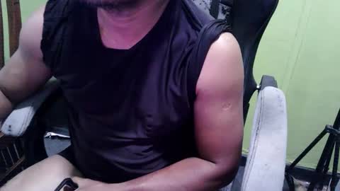 bigdickguyaux online show from April 2, 2026, 4:04 pm