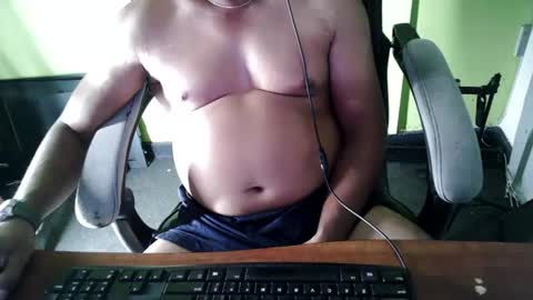 Snapshot of bigdickguyaux chatting on July 2, 2026, 6:36 pm bigdickguyaux online show from July 2, 2026, 6:36 pm