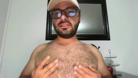 Juicy online show from April 13, 2026, 2:39 am