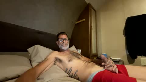 Snapshot of biggcock27 chatting on September 27, 2025, 1:49 pm biggcock27 online show from September 27, 2025, 1:49 pm