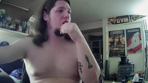 Snapshot of biggerisbetter21 chatting on February 3, 2025, 1:40 pm biggerisbetter21 online show from February 3, 2025, 1:40 pm