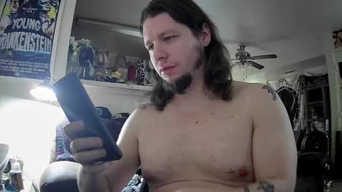 Snapshot of biggerisbetter21 chatting on February 26, 2025, 8:54 pm biggerisbetter21 online show from February 26, 2025, 8:54 pm
