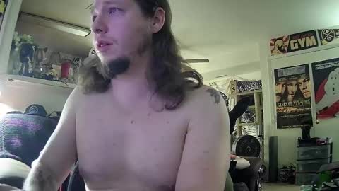 Snapshot of biggerisbetter21 chatting on March 1, 2025, 2:44 pm biggerisbetter21 online show from March 1, 2025, 2:44 pm