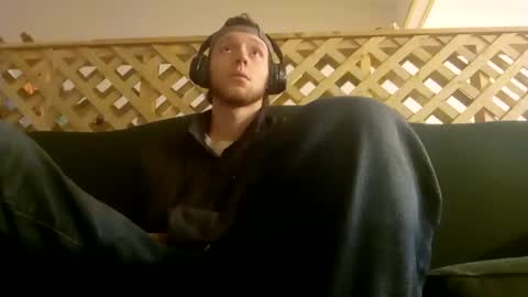 biggestboiiii online show from March 8, 2025, 12:00 am