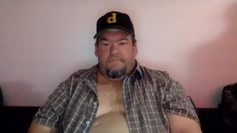 bigguyforyou1981 online show from October 26, 2025, 1:39 pm