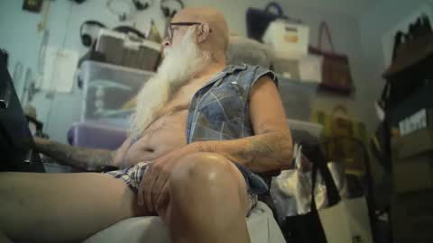 Snapshot of bigjeff01 chatting on November 2, 2025, 5:26 pm bigjeff01 online show from November 2, 2025, 5:26 pm