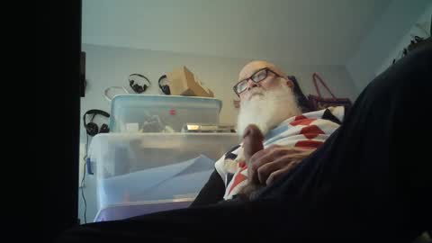 Snapshot of bigjeff01 chatting on April 29, 2026, 8:15 pm bigjeff01 online show from April 29, 2026, 8:15 pm