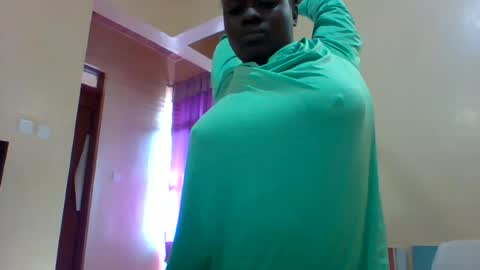 Snapshot of bigjuicyass_30 chatting on July 14, 2026, 6:07 am pretty online show from July 14, 2026, 6:07 am