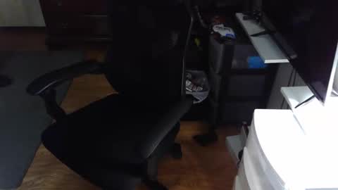 biglongt online show from February 11, 2026, 9:42 pm