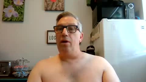 bignhard_69_ online show from July 10, 2026, 5:26 pm