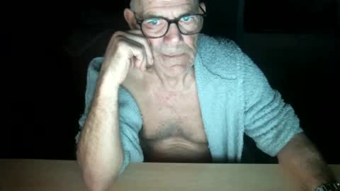 Snapshot of bigomale63 chatting on February 24, 2025, 6:16 am Anton online show from February 24, 2025, 6:16 am