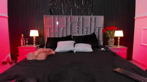 Zayra online show from May 8, 2026, 12:16 am
