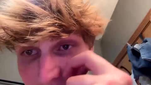 bigskinnyboyshh online show from September 30, 2025, 3:44 am