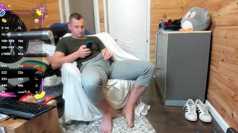 bigsshark online show from October 15, 2025, 6:41 pm