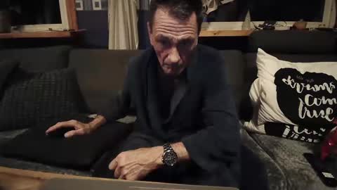 Snapshot of bigswe1 chatting on December 16, 2024, 1:21 am bigswe1 online show from December 16, 2024, 1:21 am