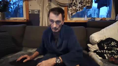 Snapshot of bigswe1 chatting on December 31, 2024, 2:36 pm bigswe1 online show from December 31, 2024, 2:36 pm