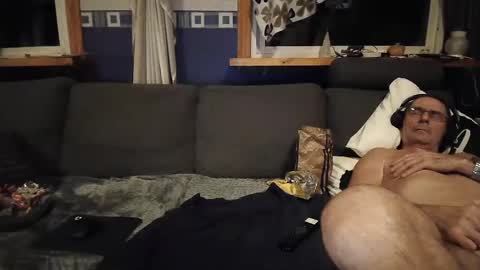 Snapshot of bigswe1 chatting on January 7, 2025, 2:42 am bigswe1 online show from January 7, 2025, 2:42 am