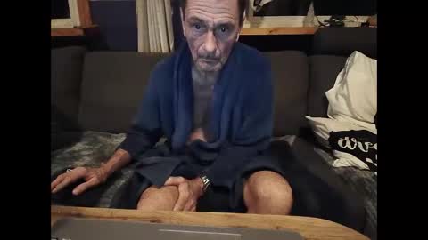 Snapshot of bigswe1 chatting on January 13, 2025, 3:45 am bigswe1 online show from January 13, 2025, 3:45 am