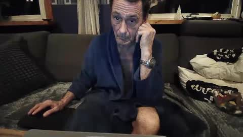 Snapshot of bigswe1 chatting on February 15, 2025, 4:36 am bigswe1 online show from February 15, 2025, 4:36 am