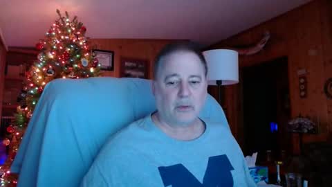 Snapshot of bigthicksatisfying2 chatting on December 22, 2024, 7:22 am bigthicksatisfying2 online show from December 22, 2024, 7:22 am