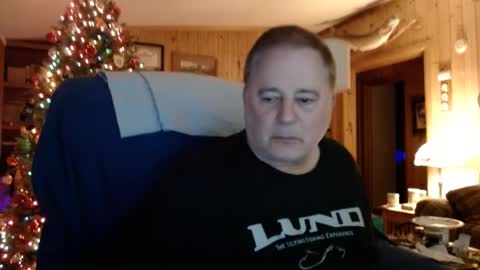 Snapshot of bigthicksatisfying2 chatting on January 11, 2025, 3:34 am bigthicksatisfying2 online show from January 11, 2025, 3:34 am