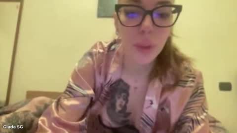 Snapshot of bigtitmik_ chatting on November 4, 2025, 3:55 pm bigtitmik online show from November 4, 2025, 3:55 pm