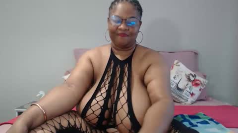 Lona online show from May 18, 2026, 9:37 am