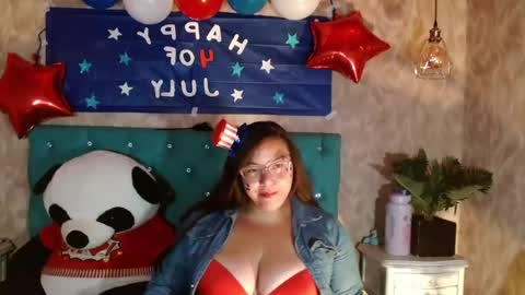 bigtitslaurenriver online show from July 4, 2026, 1:17 pm