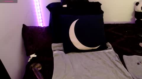 Snapshot of bigtittedtattedlesbian chatting on February 14, 2026, 9:33 pm Nichole lights online show from February 14, 2026, 9:33 pm